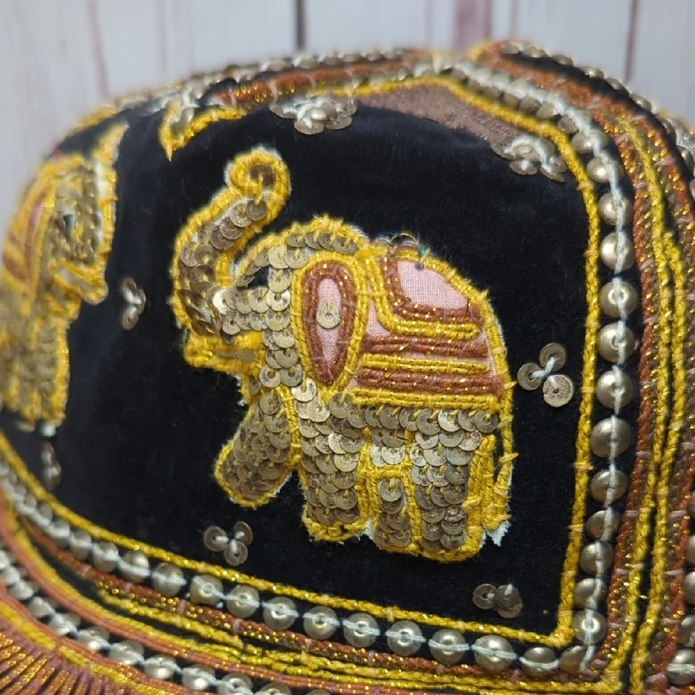 Vtg Kalaga Embroidered Elephant Tapestry Cap Beaded‎ Sequin Black Velvet Mynamar - Picture 3 of 16